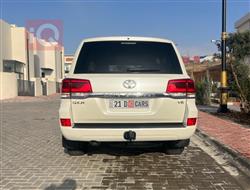 تويوتا لاندكروزر